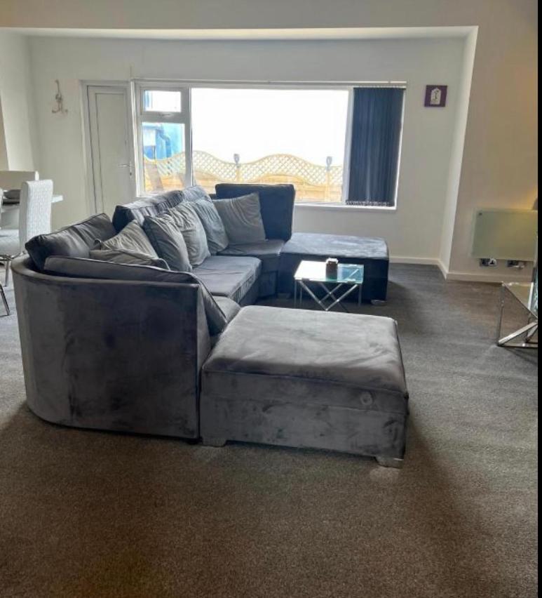 Sea View Apartment Large Balcony Whirlpool Bath 2 Bedrooms Sky Glass Tv 브리들링턴 외부 사진